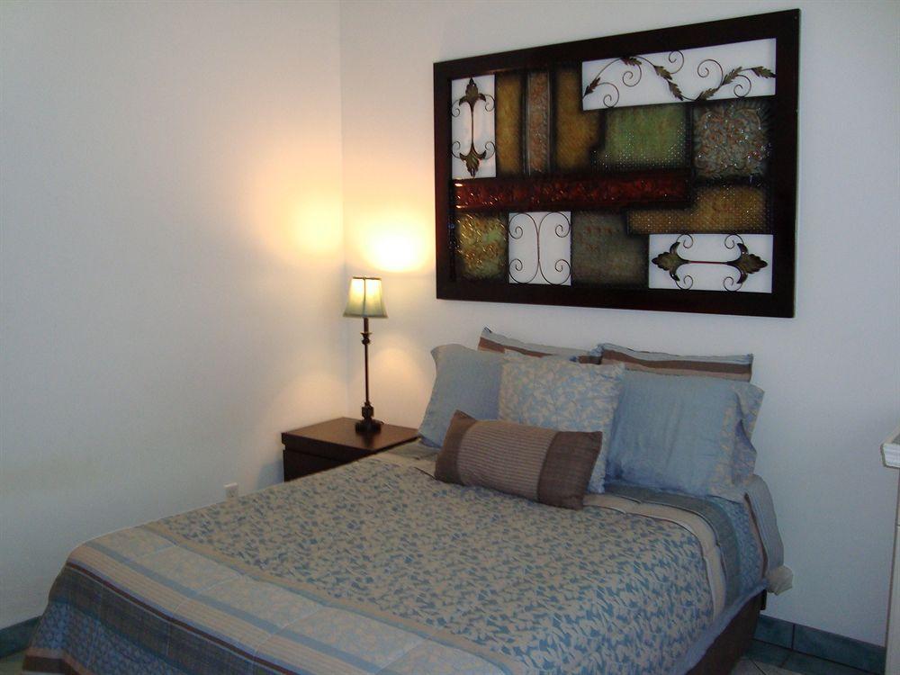 The Pershing Suites غرب شاطئ بالم المظهر الخارجي الصورة